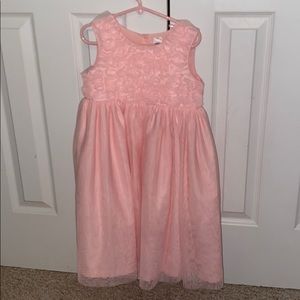 Beautiful pink carters dress size 6